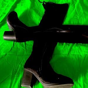 Black Fashion Nova size 8 knee high boots